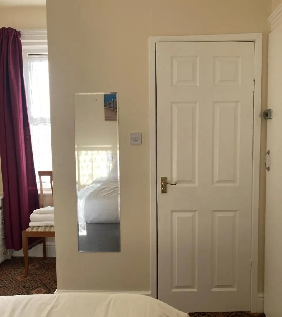 Guest house Winston House Guesthouse Bridlington United Kingdom